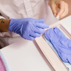 Einmal-Handschuhe